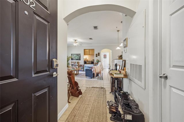 1245 SW 9TH ROAD 202, Gainesville, FL 32601