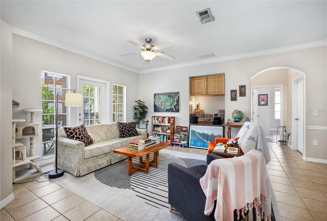 1245 SW 9TH ROAD 202, Gainesville, FL 32601