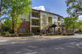 1245 SW 9TH ROAD 202, Gainesville, FL 32601