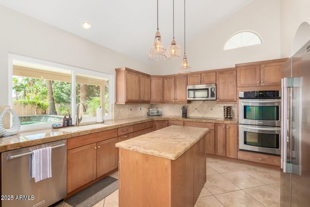 5259 E PARADISE Lane, Scottsdale, AZ 85254