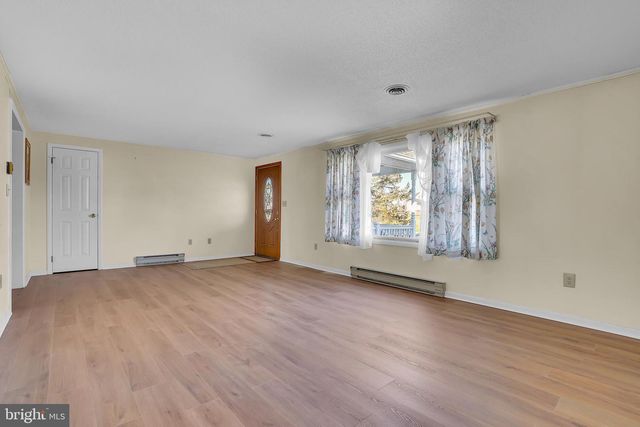 408 CAROLLE ST, Greencastle, PA 17225