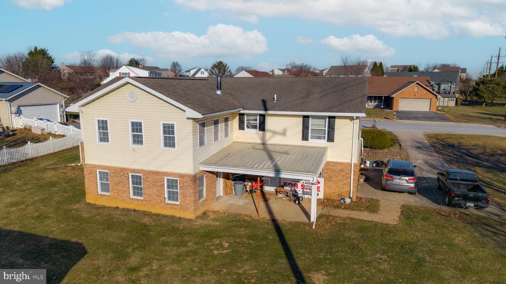 408 CAROLLE ST, Greencastle, PA 17225