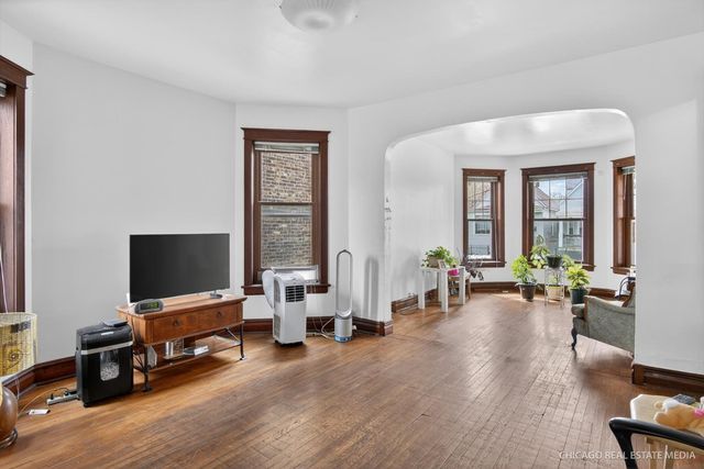 1011 N Menard Avenue, Chicago, IL 60651