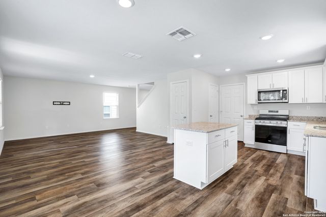 7359 YUCCA PLACE, San Antonio, TX 78253