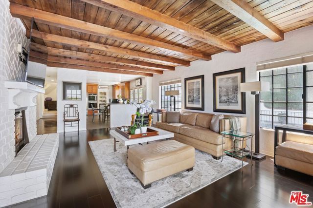 19540 Wells Drive, Los Angeles, CA 91356