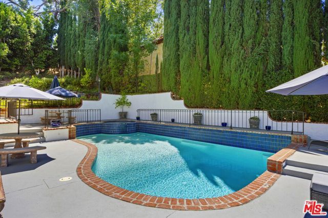 19540 Wells Drive, Los Angeles, CA 91356