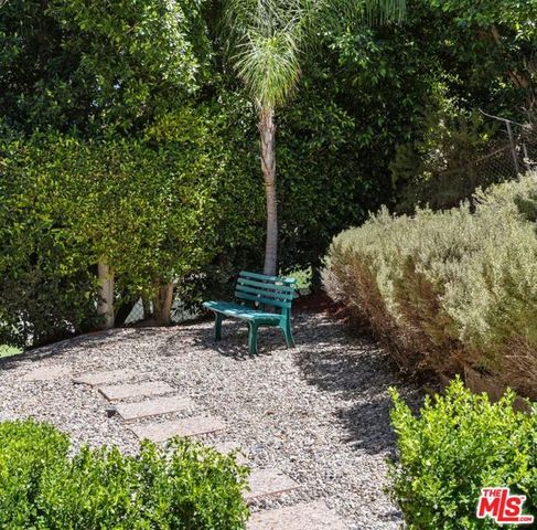 19540 Wells Drive, Los Angeles, CA 91356