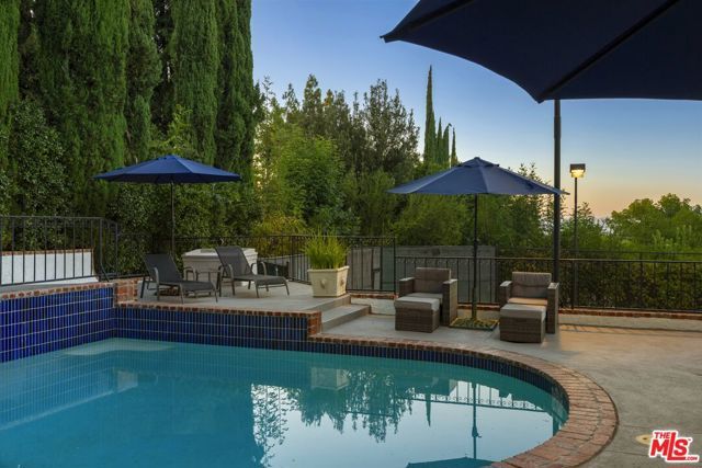 19540 Wells Drive, Los Angeles, CA 91356
