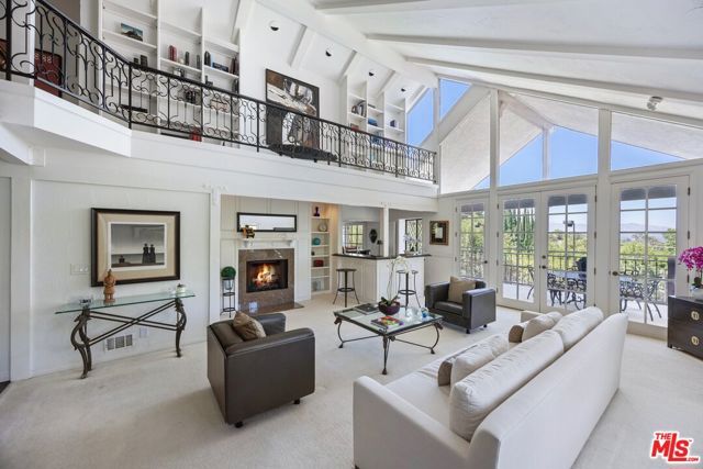 19540 Wells Drive, Los Angeles, CA 91356