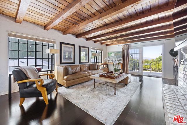 19540 Wells Drive, Los Angeles, CA 91356