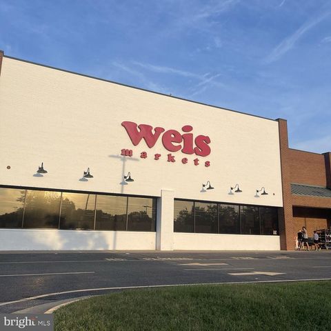 6 KIP CT, Stafford, VA 22554