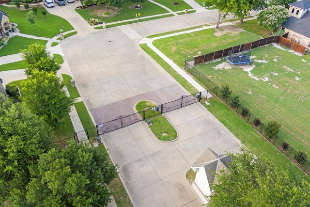 116 Water Garden Drive, Waxahachie, TX 75165