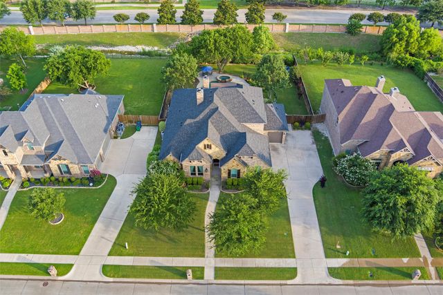 116 Water Garden Drive, Waxahachie, TX 75165