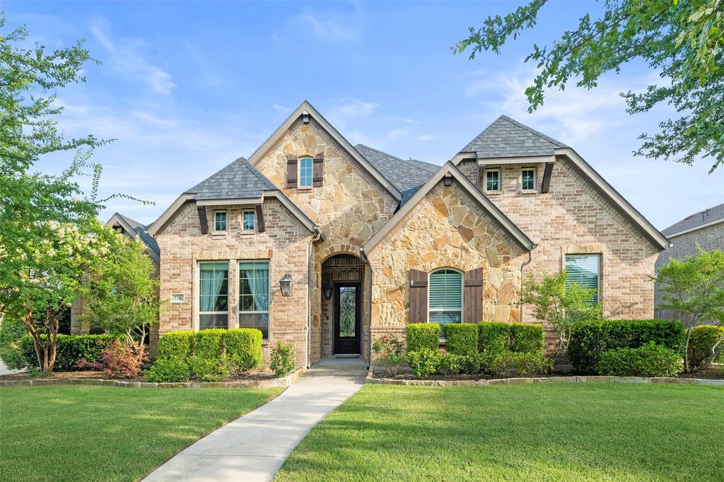 116 Water Garden Drive, Waxahachie, TX 75165