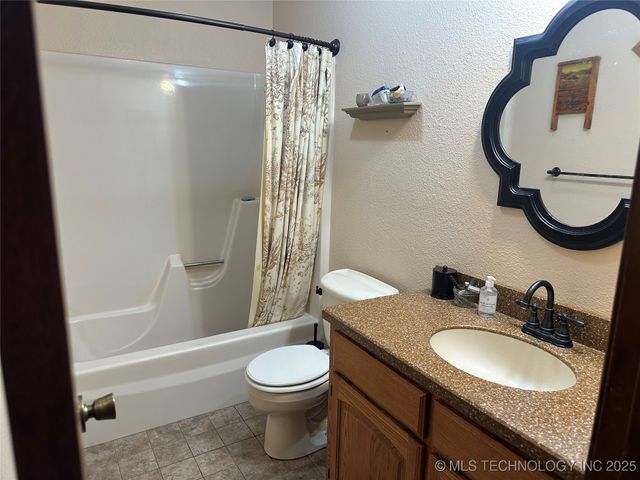 1707 Beaver, Muskogee, OK 74403