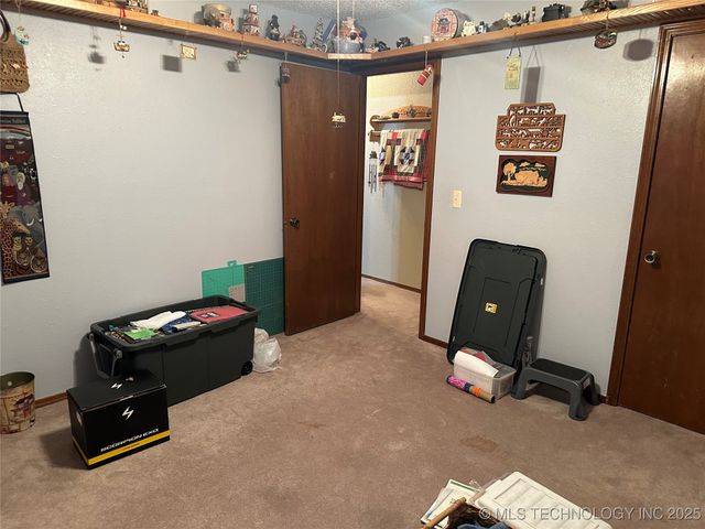 1707 Beaver, Muskogee, OK 74403