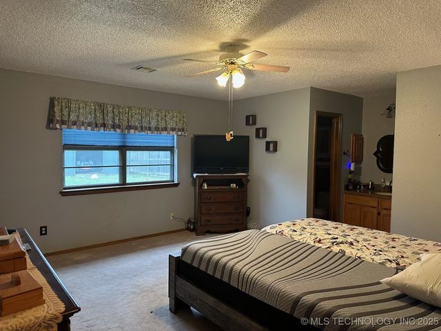 1707 Beaver, Muskogee, OK 74403