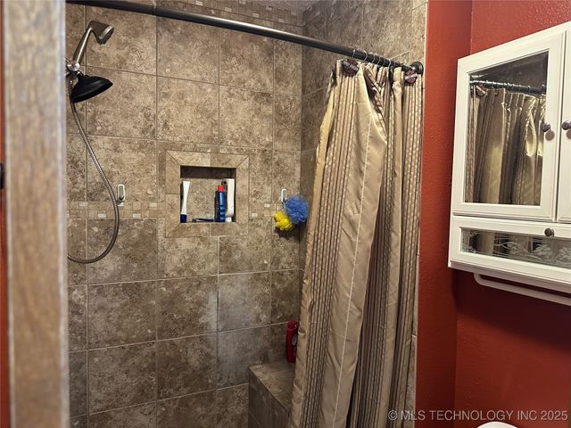 1707 Beaver, Muskogee, OK 74403