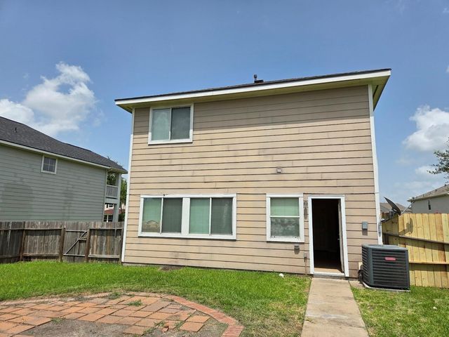 11805 Princess Garden Way, Houston, TX 77047