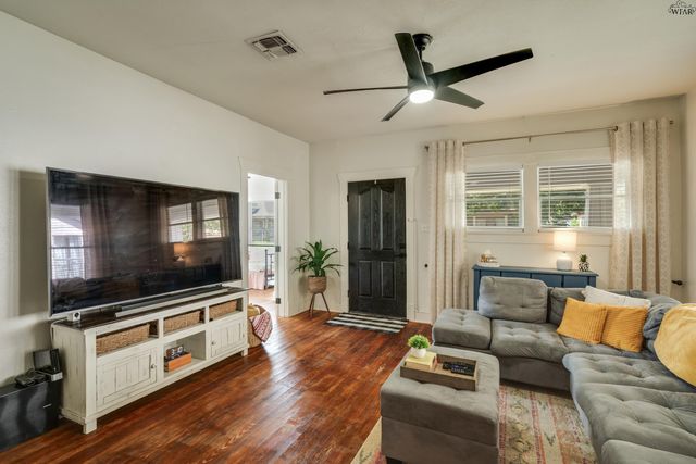 1113 TAYLOR STREET, Wichita Falls, TX 76309