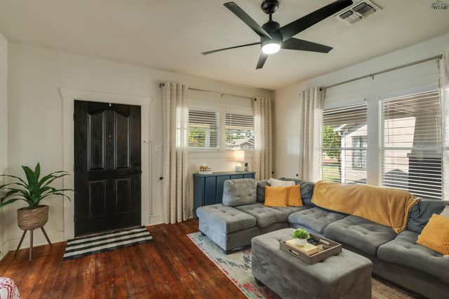 1113 TAYLOR STREET, Wichita Falls, TX 76309