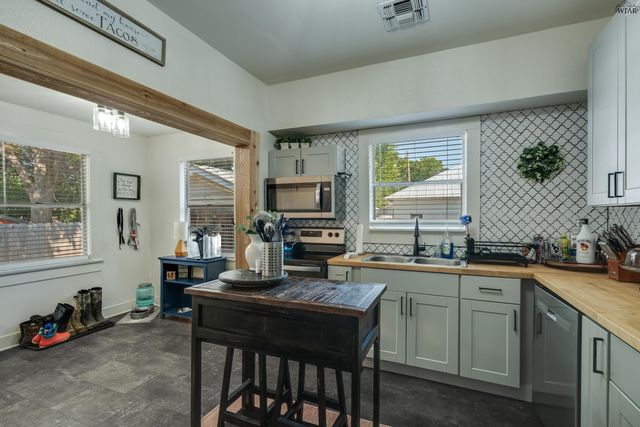 1113 TAYLOR STREET, Wichita Falls, TX 76309