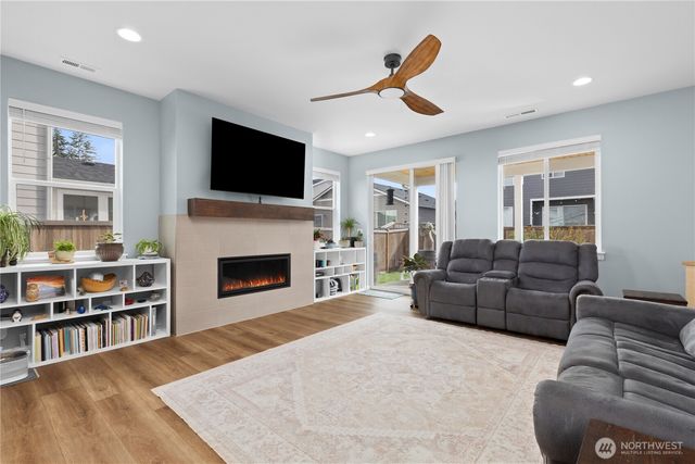 17723 127th Avenue Ct E, Puyallup, WA 98374