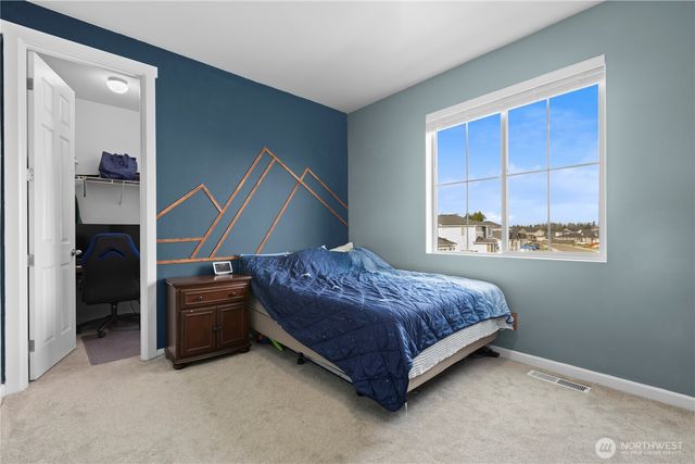 17723 127th Avenue Ct E, Puyallup, WA 98374