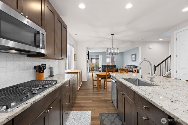 17723 127th Avenue Ct E, Puyallup, WA 98374