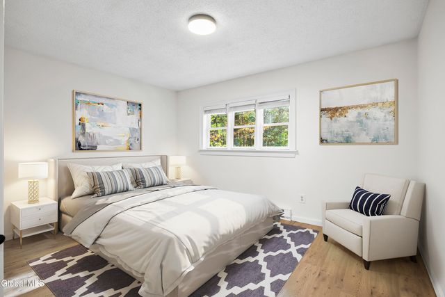 40 Pheasant Court, Saratoga Springs, NY 12866