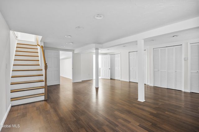 40 Pheasant Court, Saratoga Springs, NY 12866