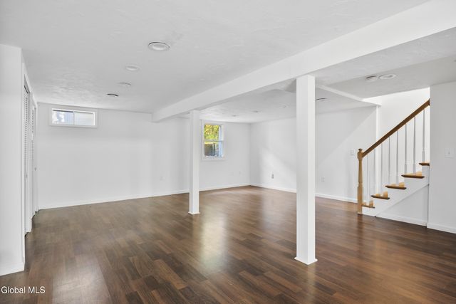 40 Pheasant Court, Saratoga Springs, NY 12866