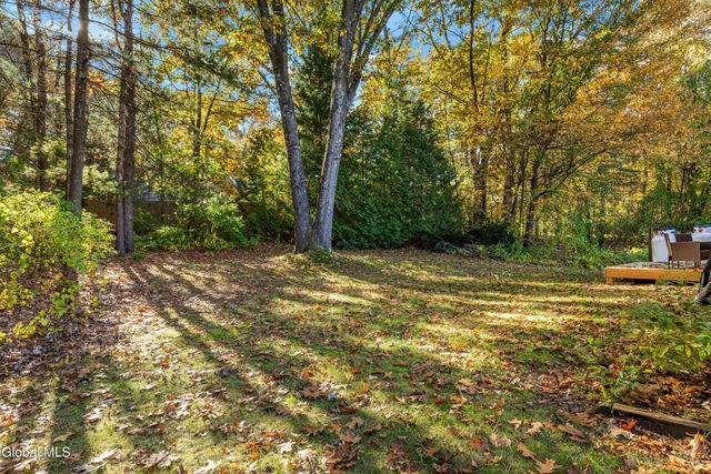 40 Pheasant Court, Saratoga Springs, NY 12866