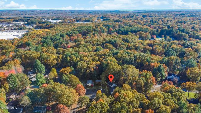 40 Pheasant Court, Saratoga Springs, NY 12866