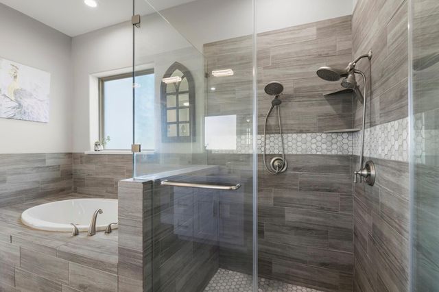 116 Waterstone Drive, Montgomery, TX 77356