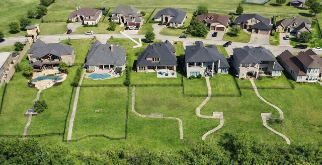 116 Waterstone Drive, Montgomery, TX 77356