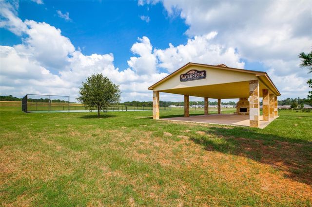 116 Waterstone Drive, Montgomery, TX 77356