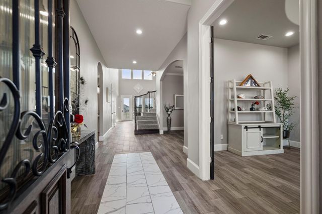 116 Waterstone Drive, Montgomery, TX 77356