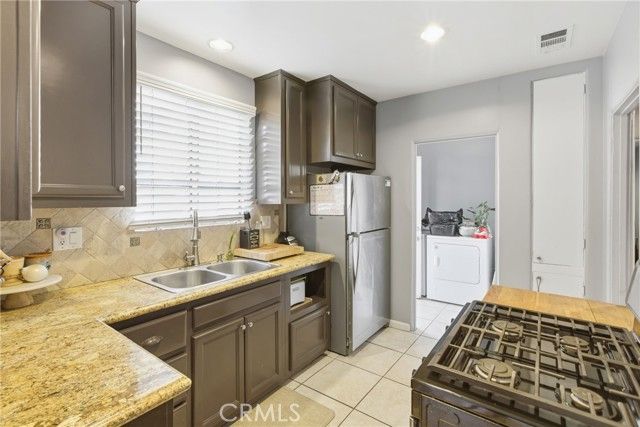 176 W Orange Grove, Pomona, CA 91768