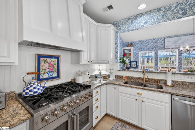 15 Meadow Rose Drive, Travelers Rest, SC 29690