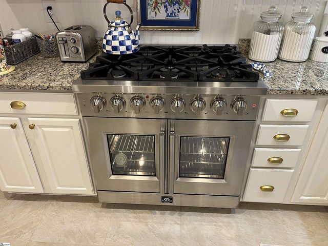 15 Meadow Rose Drive, Travelers Rest, SC 29690