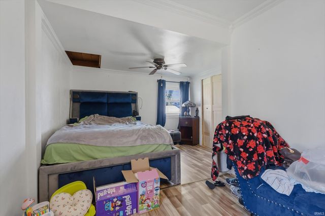 2215 Hillside Avenue, South Bend, IN 46613