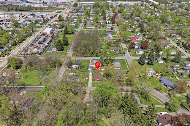 2215 Hillside Avenue, South Bend, IN 46613