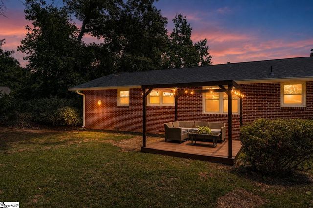 219 Barry Drive, Greer, SC 29650