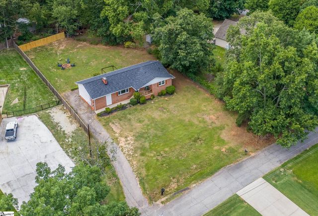219 Barry Drive, Greer, SC 29650