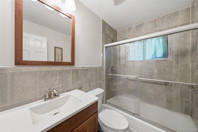 757 Anderson Avenue, Franklin Square, NY 11010