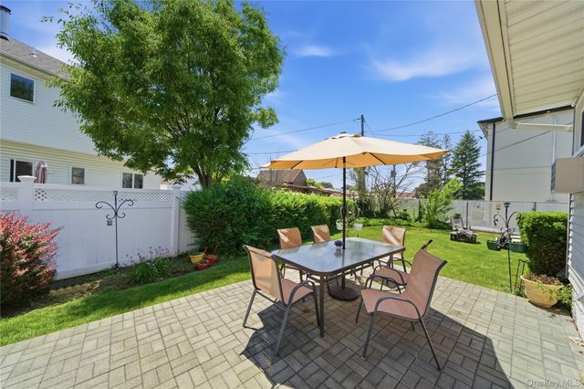 757 Anderson Avenue, Franklin Square, NY 11010