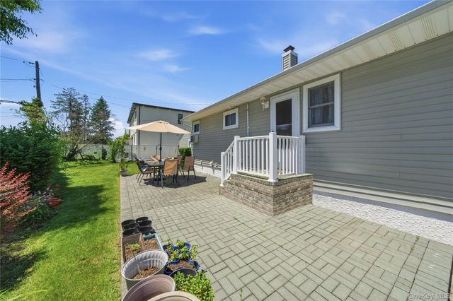 757 Anderson Avenue, Franklin Square, NY 11010