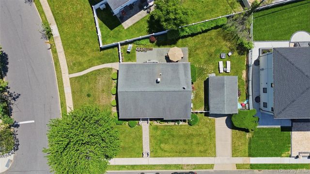 757 Anderson Avenue, Franklin Square, NY 11010