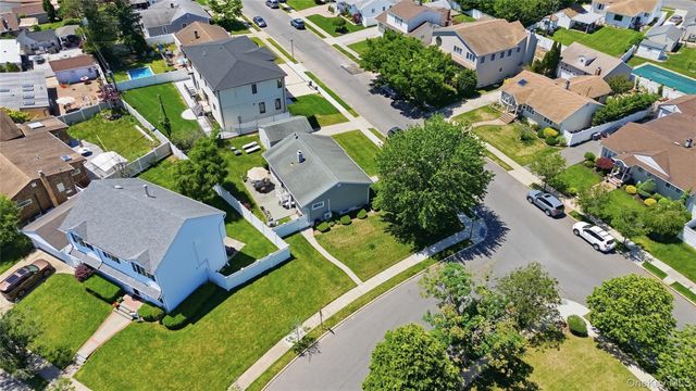 757 Anderson Avenue, Franklin Square, NY 11010